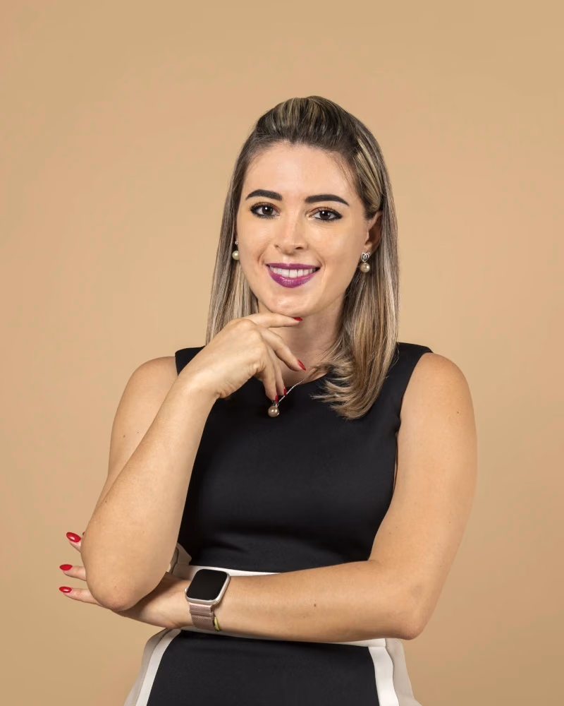 Katty Romero, Fundadora y socia · Abogada y Notaria
